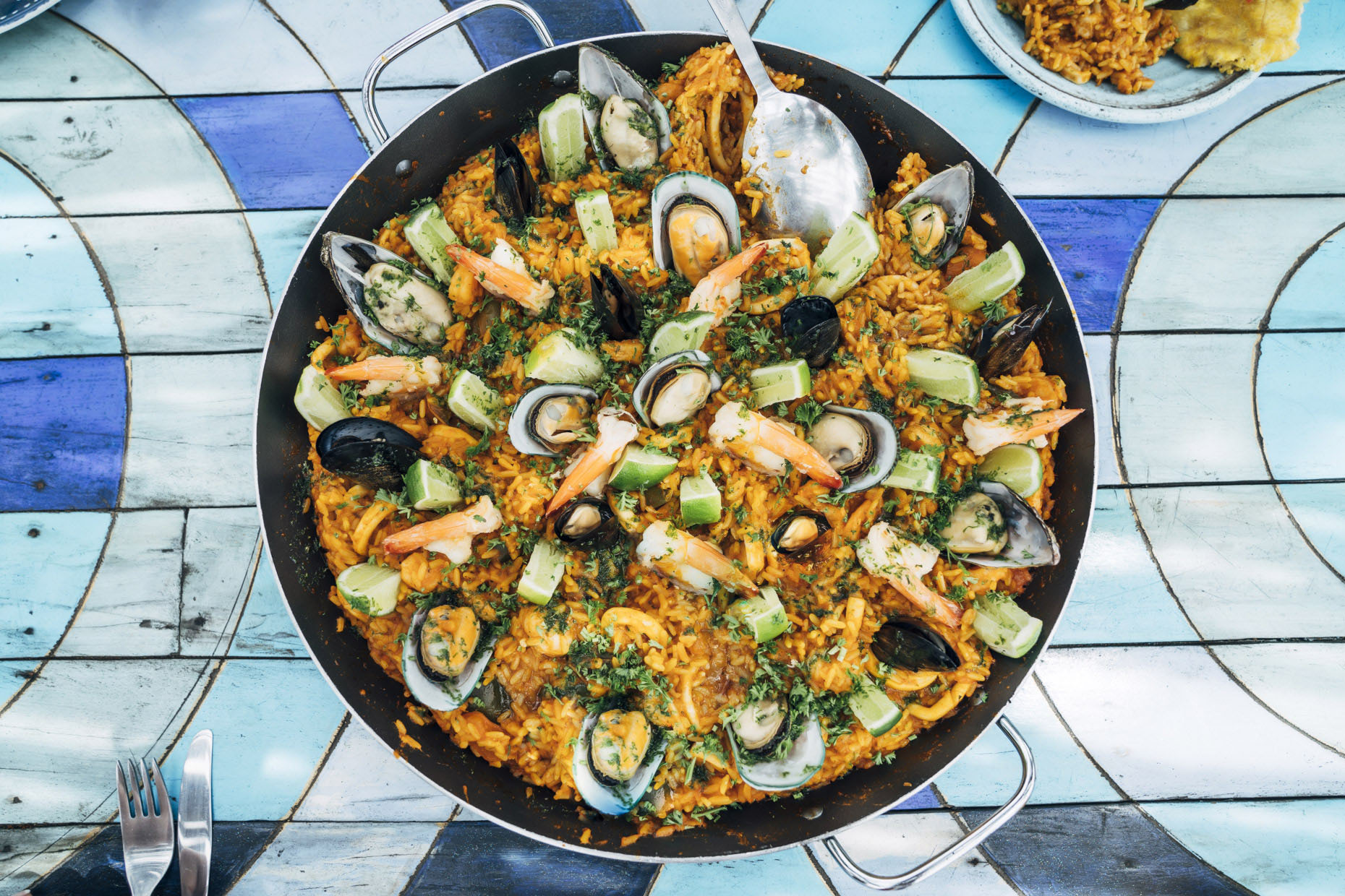 Pan of seafood Paella